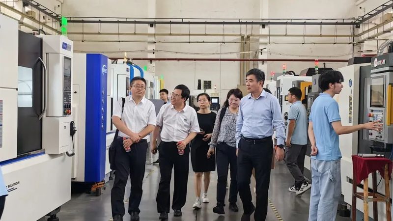 在选择厂家时，可以从以下几个方面进行考察：